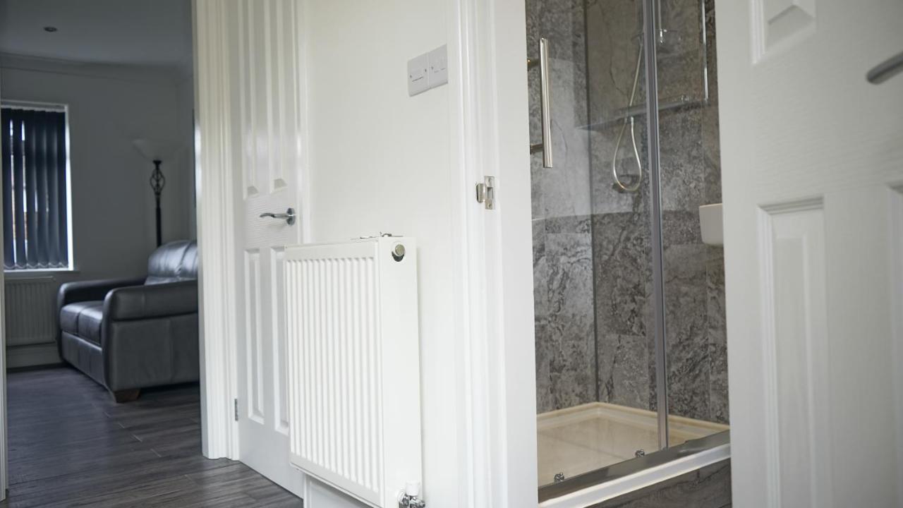 Palm House Apartment Widnes Exterior foto
