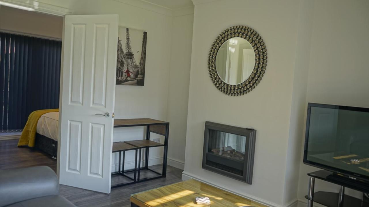 Palm House Apartment Widnes Exterior foto