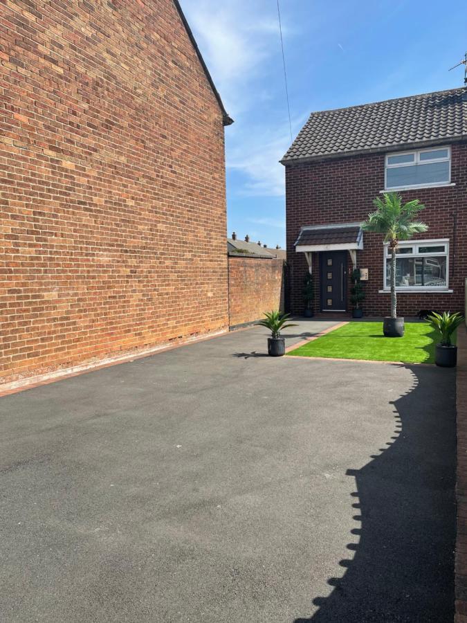 Palm House Apartment Widnes Exterior foto